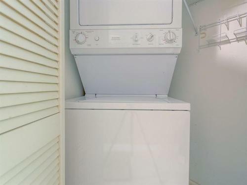 Phoenix VII By Meyer Vacation Rentals