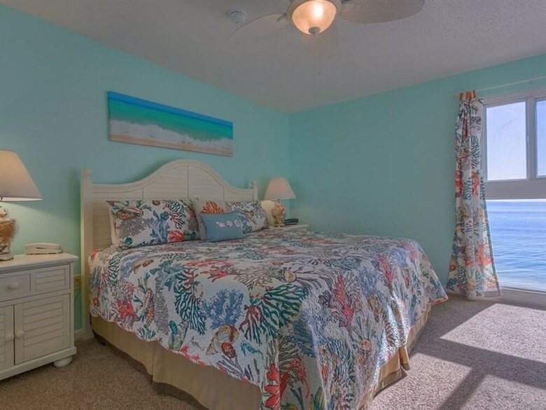 Edgewater West By Meyer Vacation Rentals