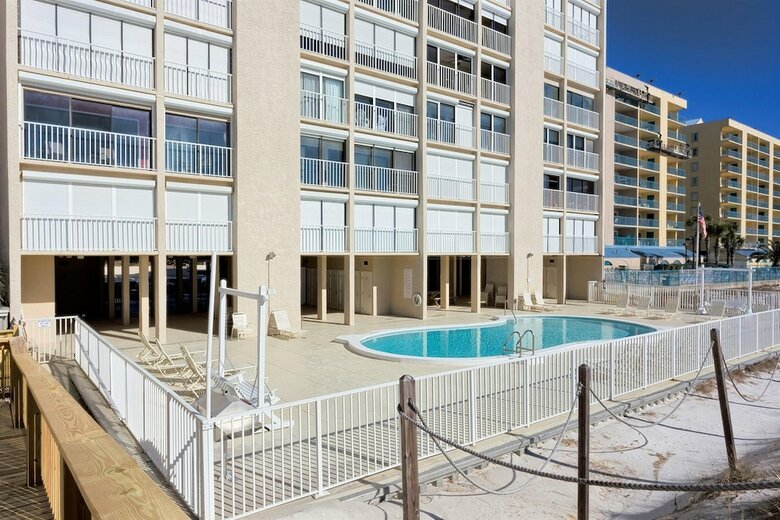 Edgewater West By Meyer Vacation Rentals