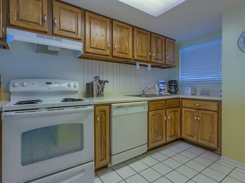 Edgewater West By Meyer Vacation Rentals