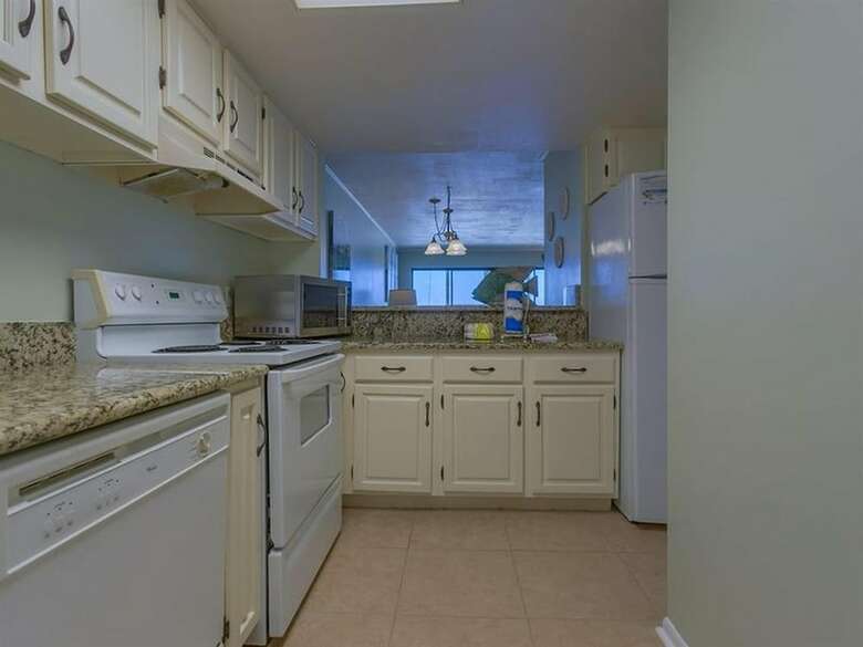 Edgewater West By Meyer Vacation Rentals