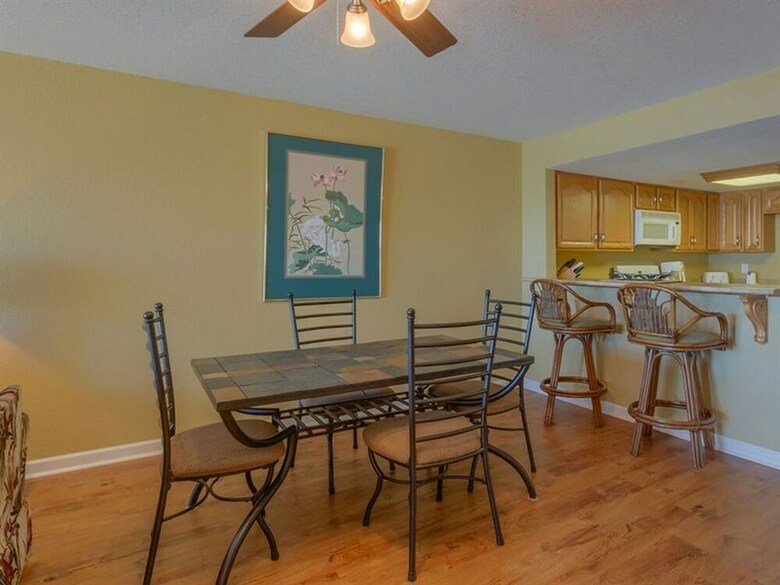Edgewater West By Meyer Vacation Rentals