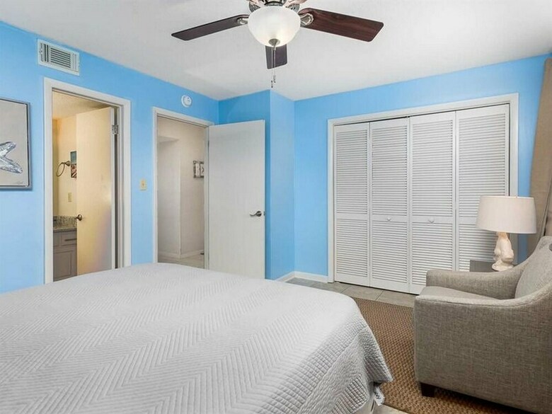 Edgewater West By Meyer Vacation Rentals