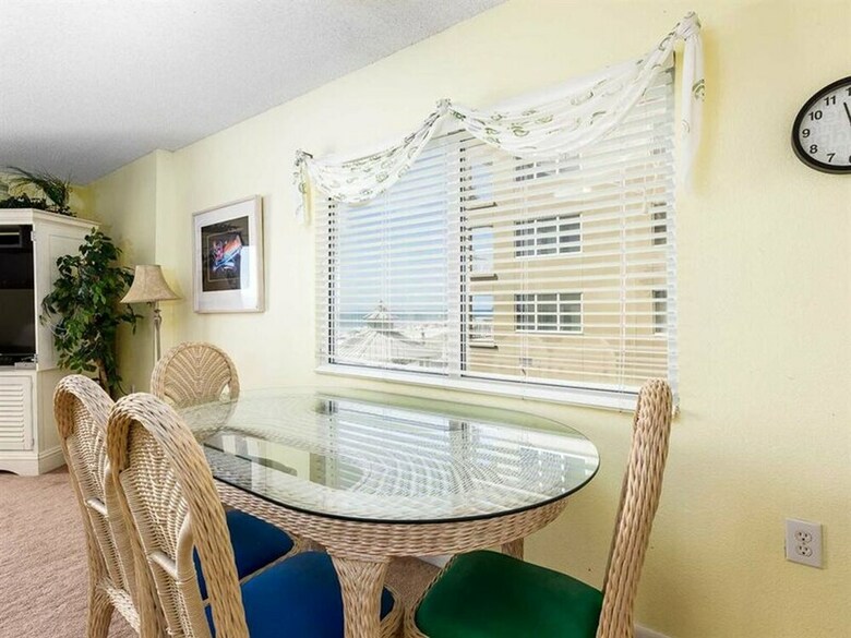 Four Winds By Meyer Vacation Rentals