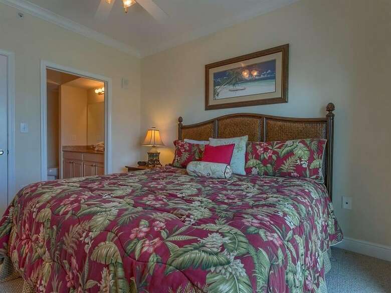 Crystal Tower By Meyer Vacation Rentals