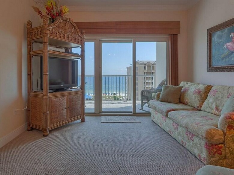 Crystal Tower By Meyer Vacation Rentals