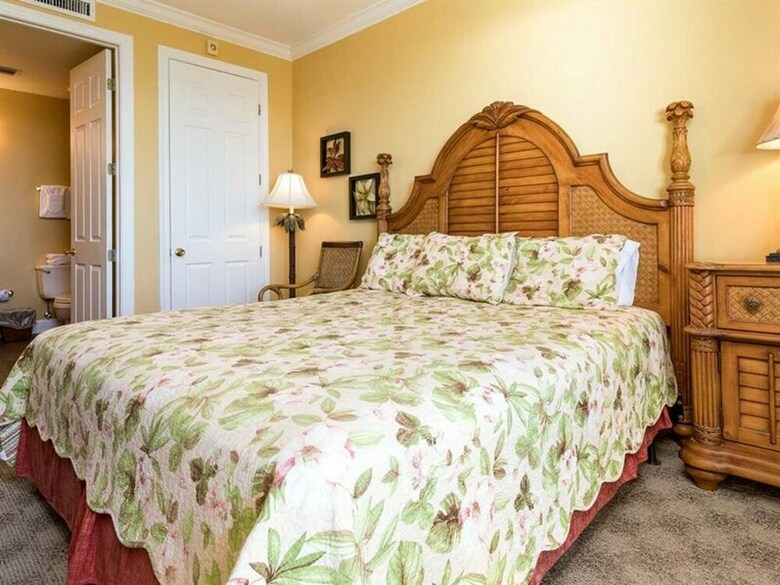Island Royale By Meyer Vacation Rentals