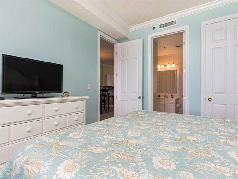 Island Royale By Meyer Vacation Rentals