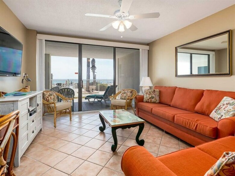 Pelican Pointe By Meyer Vacation Rentals