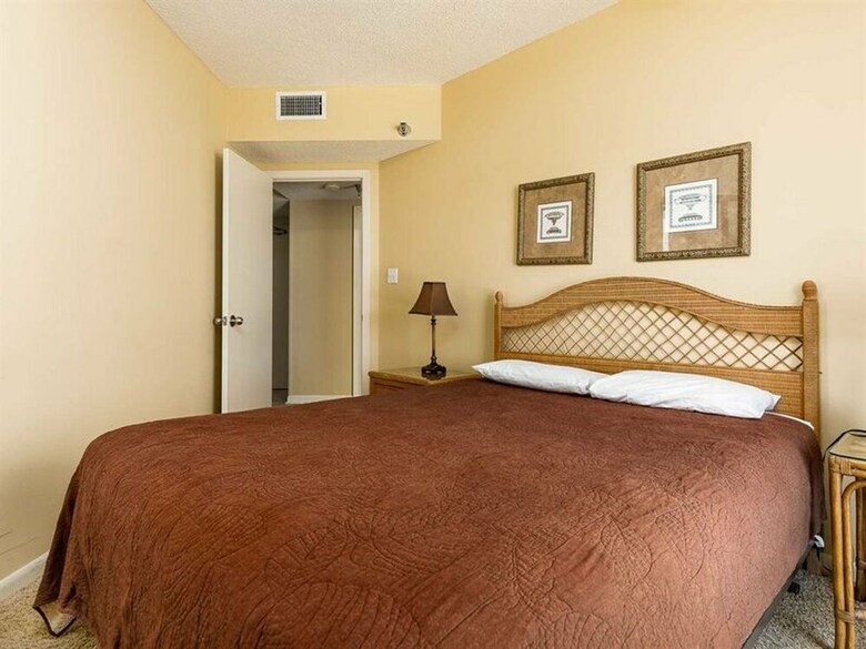 Pelican Pointe By Meyer Vacation Rentals
