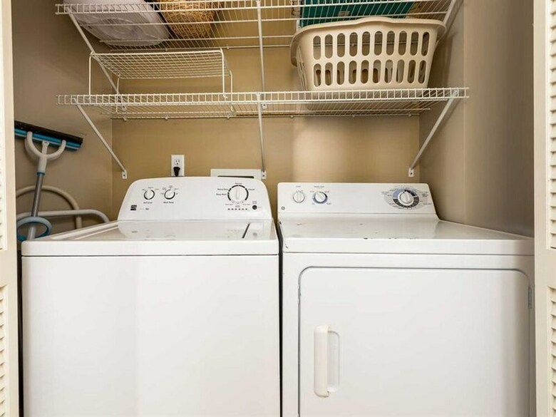 Pelican Pointe By Meyer Vacation Rentals