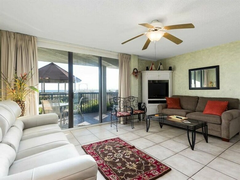 Romar Tower By Meyer Vacation Rentals