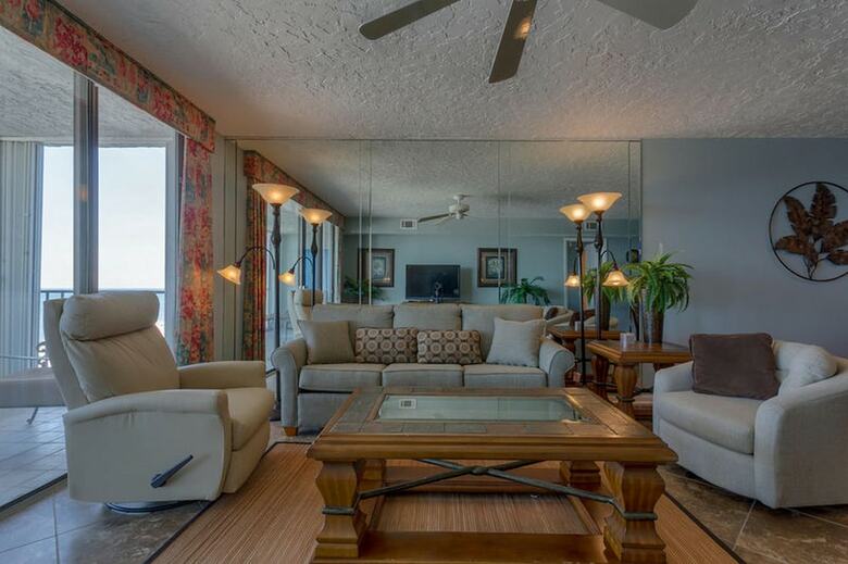 Romar Tower By Meyer Vacation Rentals