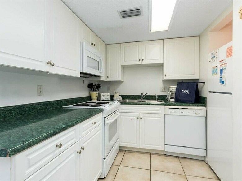 Romar Tower By Meyer Vacation Rentals