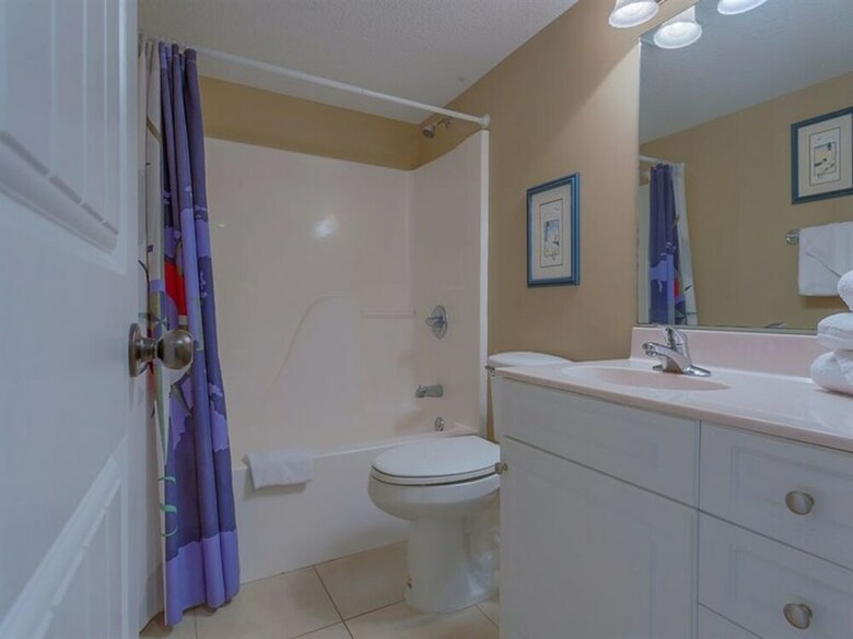 Romar Tower By Meyer Vacation Rentals