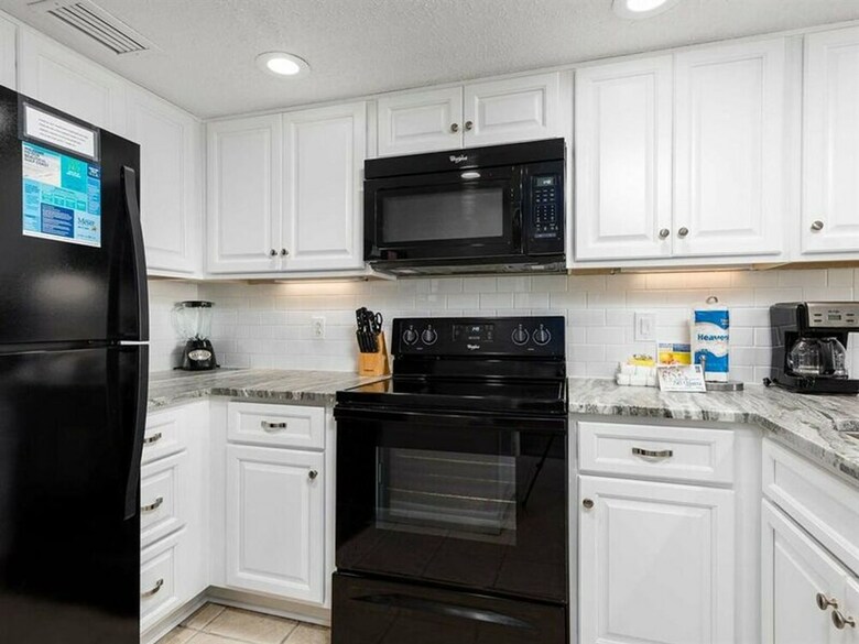 Romar Tower By Meyer Vacation Rentals