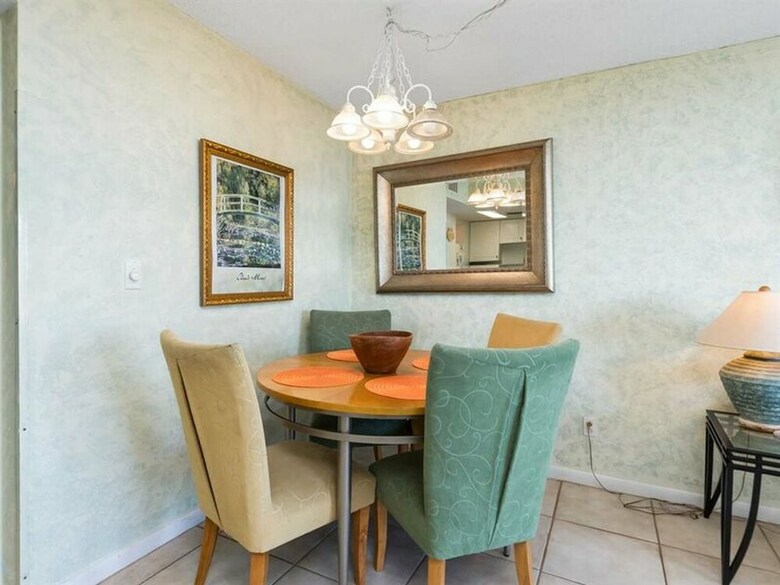 Romar Tower By Meyer Vacation Rentals