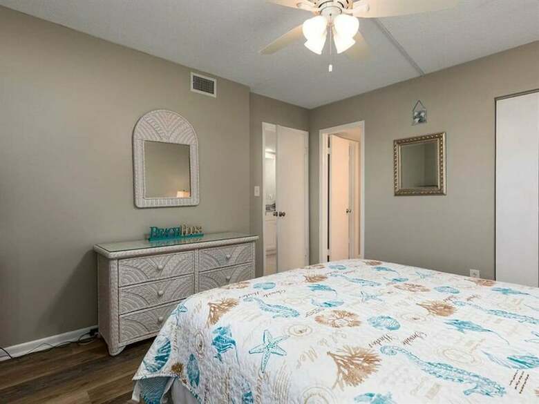 Romar Tower By Meyer Vacation Rentals