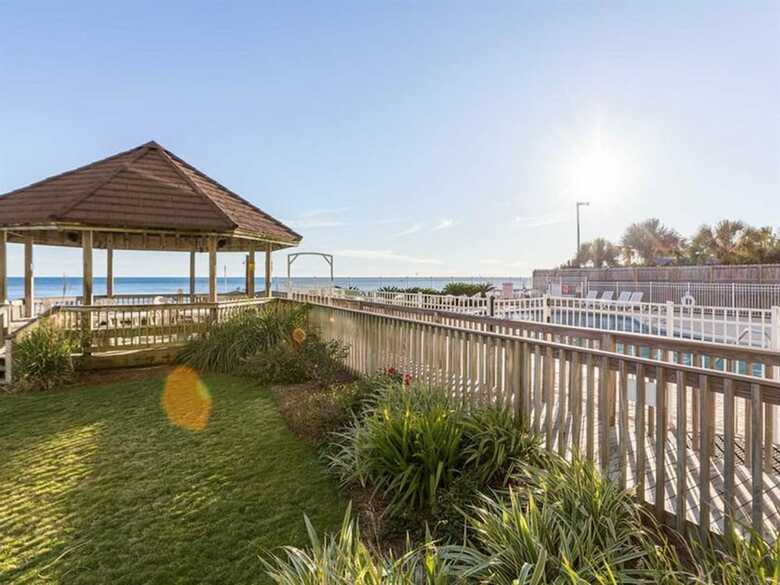 Romar Tower By Meyer Vacation Rentals