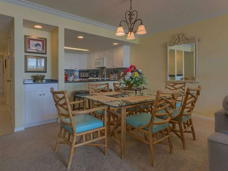 Romar Tower By Meyer Vacation Rentals