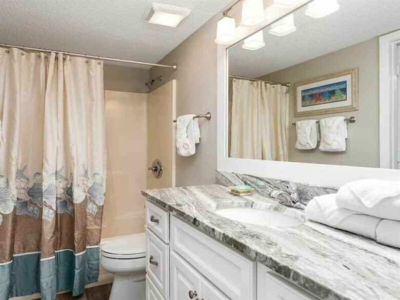 Romar Tower By Meyer Vacation Rentals