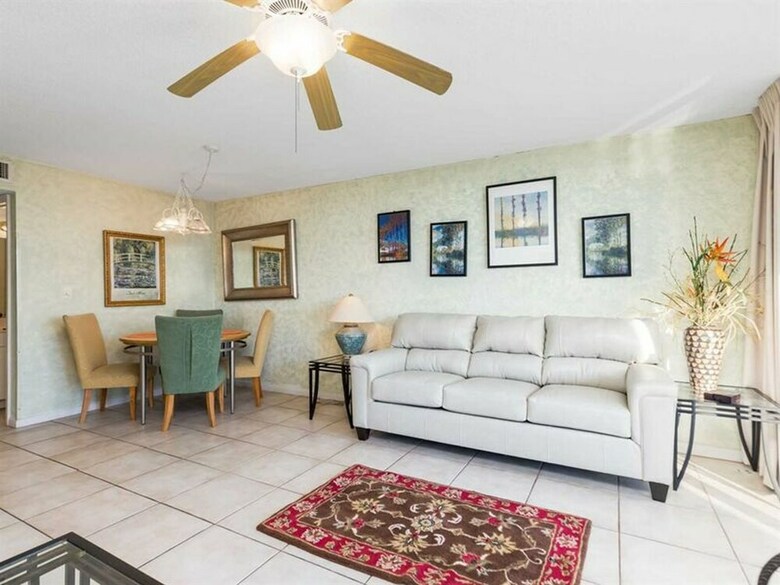 Romar Tower By Meyer Vacation Rentals