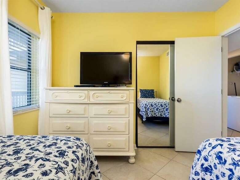 Romar Place By Meyer Vacation Rentals