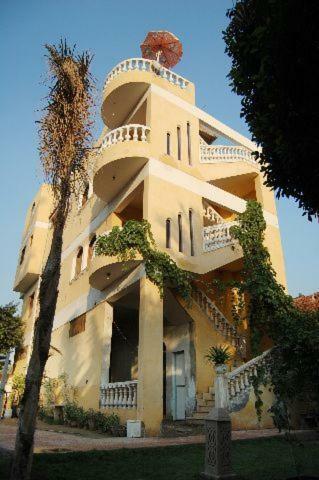Albergue Sakkara Inn