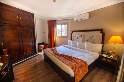 Zayed Hotel