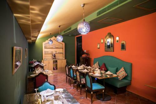 The Karvin Hotel