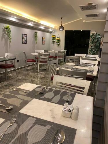 The Karvin Hotel