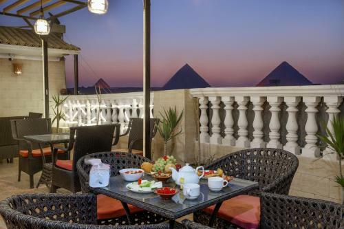 Albergue Pyramids Inn Motel