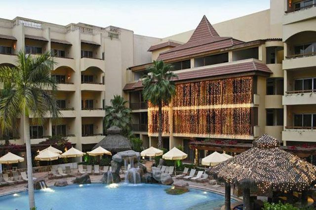 Amarante Pyramids Hotel (formerly Sheraton Royal Gardens)