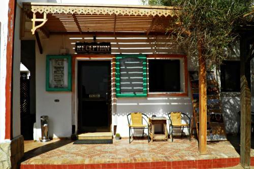Albergue Mirage Village