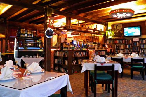 Albergue Mirage Village