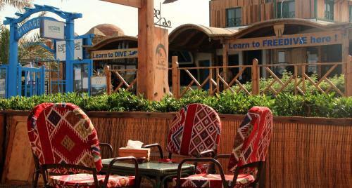 Albergue Mirage Village