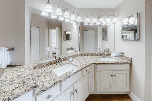 Sea Chase By Meyer Vacation Rentals