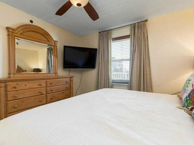 Tradewinds By Meyer Vacation Rentals