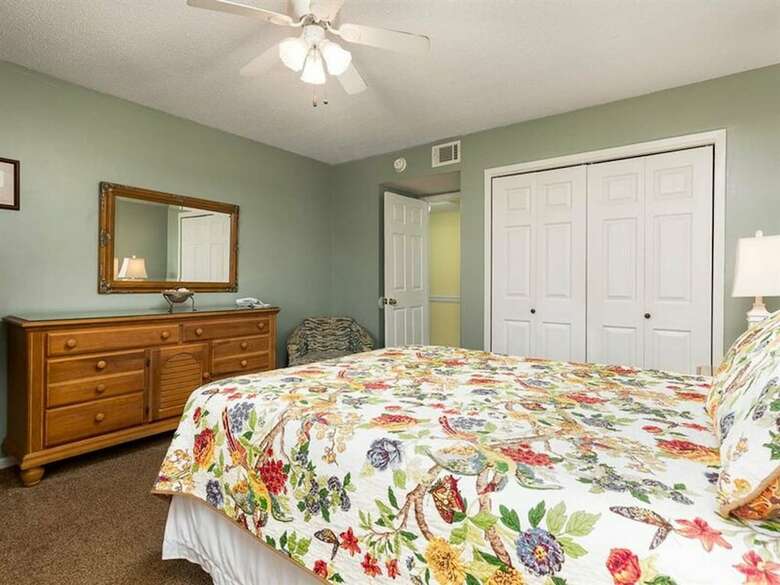 Island Winds West By Meyer Vacation Rentals