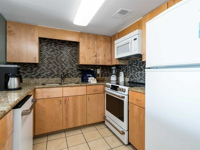 Island Sunrise By Meyer Vacation Rentals