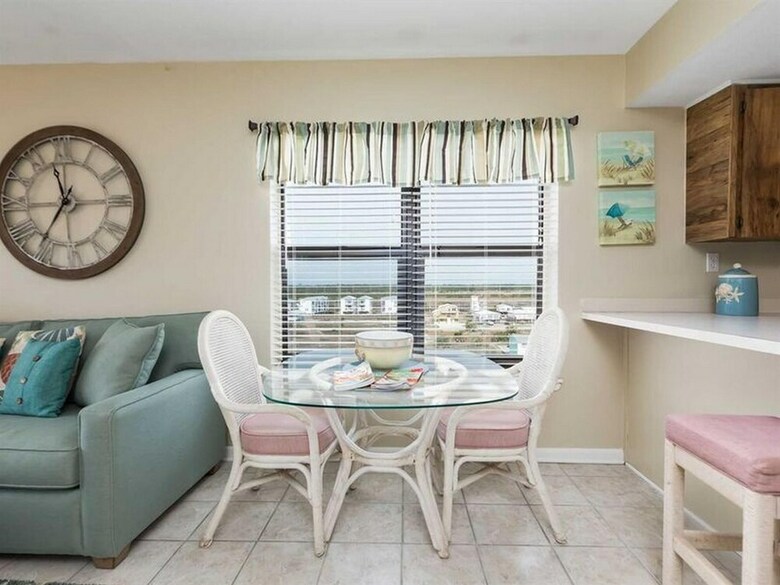 Island Sunrise By Meyer Vacation Rentals