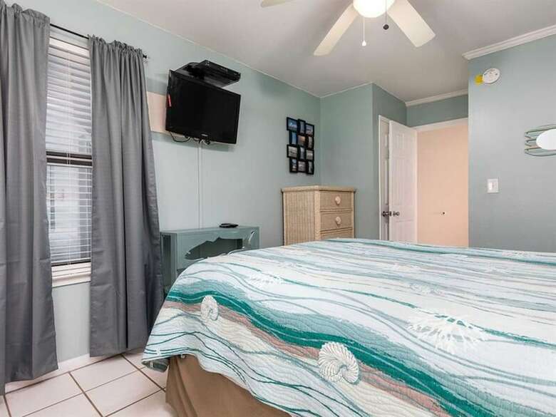 Island Sunrise By Meyer Vacation Rentals