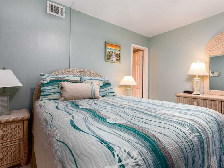 Island Sunrise By Meyer Vacation Rentals