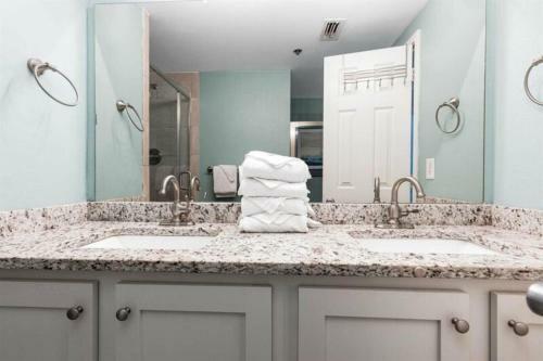 Tropic Isles By Meyer Vacation Rentals