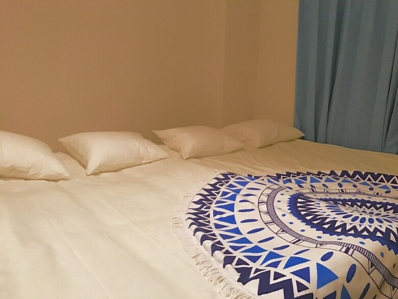 Local Hakozaki Apartment