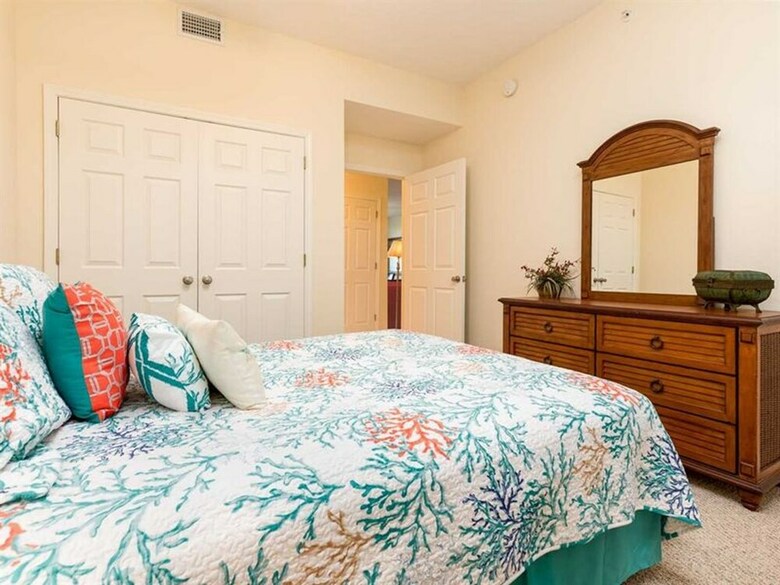 Navy Cove Harbor By Meyer Vacation Rentals
