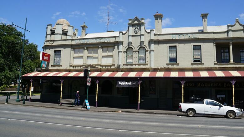 Madden's Commercial Hotel