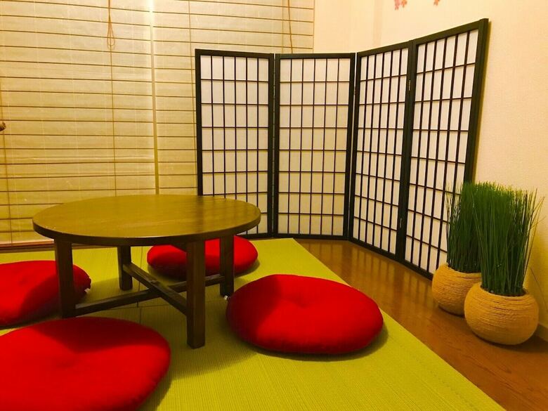 Local Nishijin Apartment