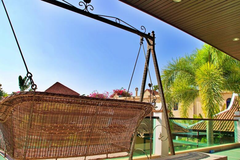 Hotel Heaven - Private Resort Pattaya