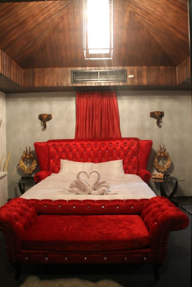 Hotel Heaven - Private Resort Pattaya